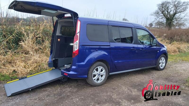 FORD TOURNEO CONNECT