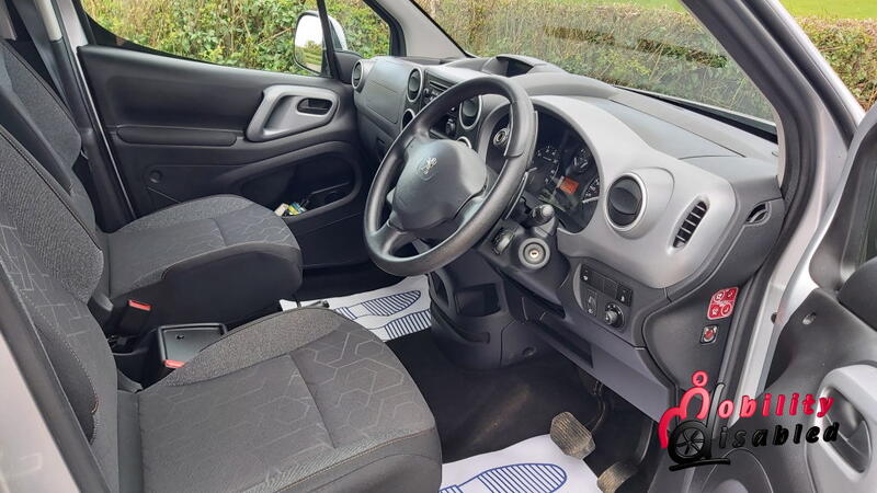 PEUGEOT PARTNER