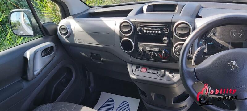 PEUGEOT PARTNER