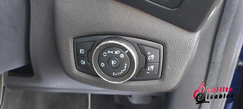 FORD TOURNEO CONNECT