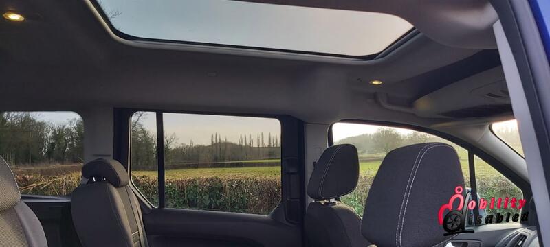 FORD TOURNEO CONNECT