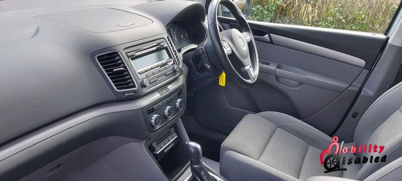 VOLKSWAGEN SHARAN