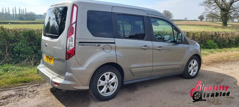 FORD TOURNEO CONNECT