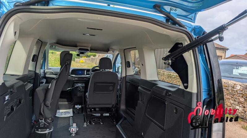 FORD TOURNEO CONNECT